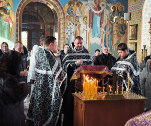 В День защитника Отечества и первый день Великого поста в Успенском храме почтили память павших воинов