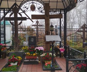 Едиными сердцами и устами молитвенно просим Пресвятую Богородицу о заступничестве