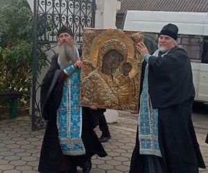 В Старом Осколе состоялся крестный объезд с чудотворной иконой Казанской Божией Матери