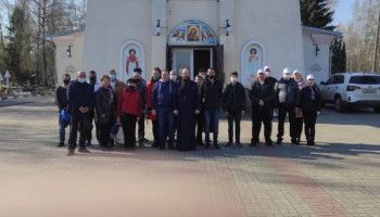 Накануне  Пасхи и Дня Победы, приводим в порядок могилы ветеранов Великой Отечественной войны