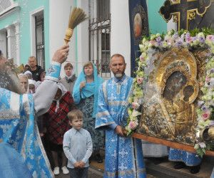 В Старом Осколе отметили праздник чудотворной иконы Казанской Божией Матери