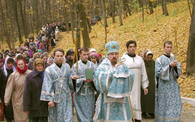 К 30-летию Белгородской и Старооскольской епархии. Летопись епархиальной жизни. Год 2002-й