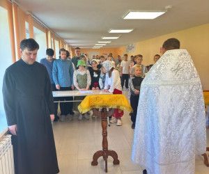 Божественная Литургия в оздоровительном лагере "Орбита"