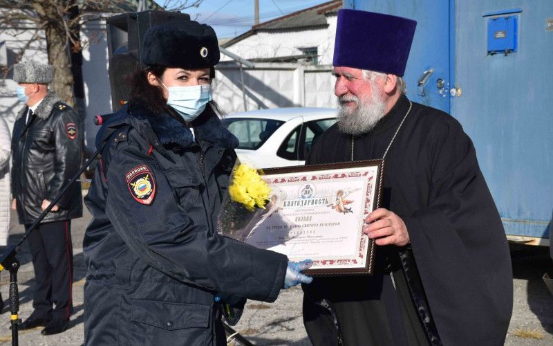 Сотрудников новооскольской полиции удостоены архиерейских наград