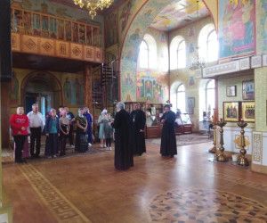 Воспитанники Валуйской воскресной школы посетили Успенский собор Нового Оскола