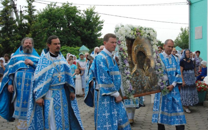 Божественный покров любви наших сердец
