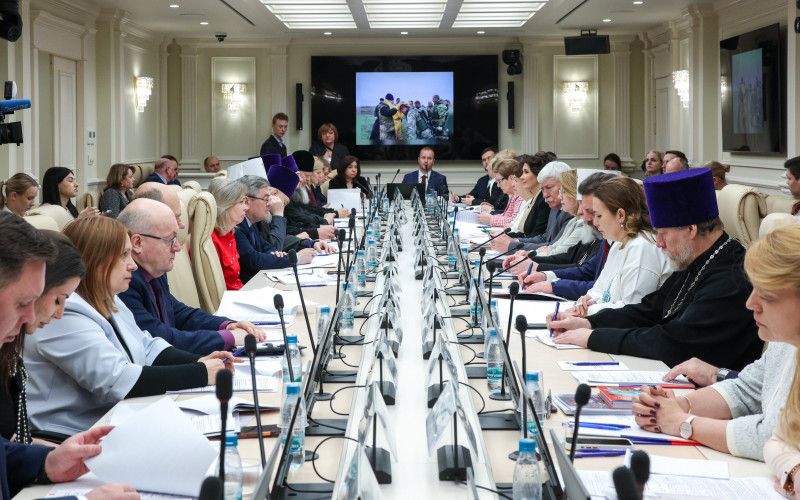 Объединение усилий Церкви, государства и общества в поддержке участников СВО обсудили на круглом столе в Совете Федерации