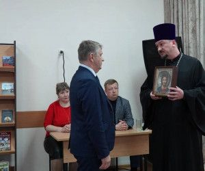 Новоизбранного главу Чернянского района благословили на труды во благо жителей