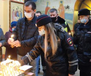 В Старом Осколе вознесли сугубые молитвы о погибших в дорожных авариях