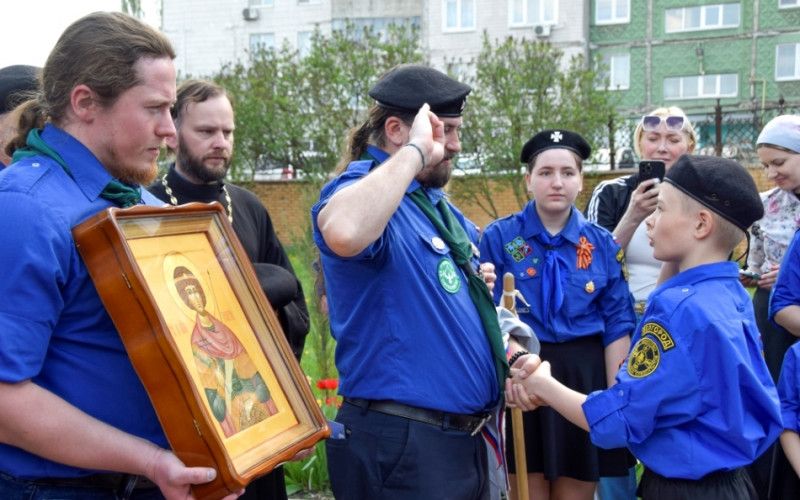 «Равный обучает равного»