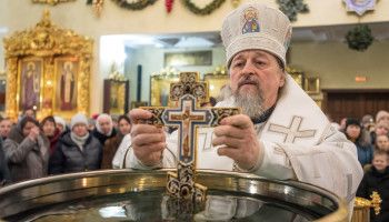 Митрополит Иоанн поздравил верующих с праздником Крещения Господня