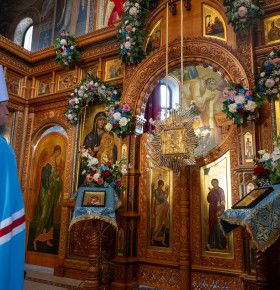«Источником исцелений и силой православной веры явилась Почаевская Твоя икона, Богородица!»