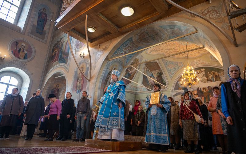 «Как светила на земле отцов наших утвердивший, и ими на путь истинной веры всех нас направивший…»