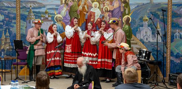 Единство в многообразии. Первую в новом сезоне митрополичью гостиную посвятили осени