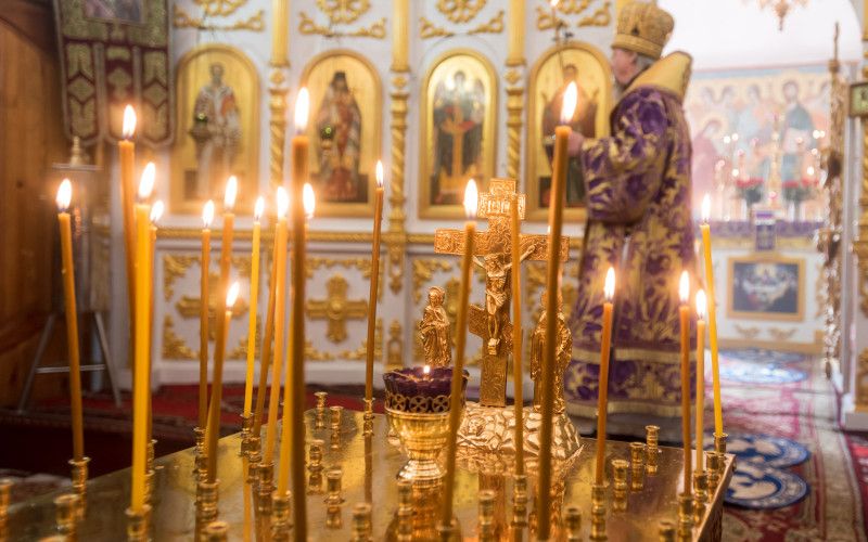 В родительскую субботу митрополит Иоанн совершил литургию в кладбищенском храме