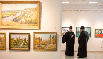 Персональная выставка известного московского художника Филиппа Москвитина "Русский Крым" открылась в выставочном зале "Родина"