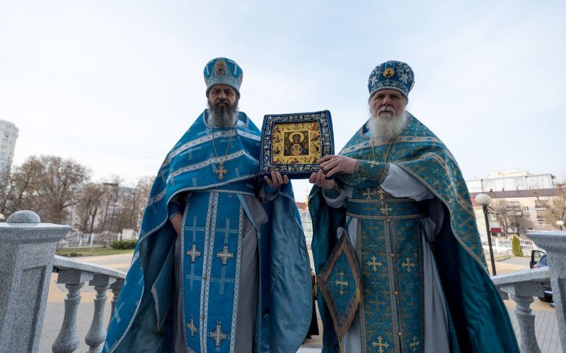 В день памяти иконы Божией Матери «Знамение» митрополит Иоанн совершил священническую хиротонию