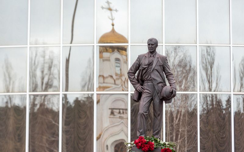 В Старом Осколе наградили лауреатов премии Угарова