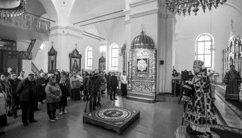 Архиерейское служение в понедельник Страстной седмицы