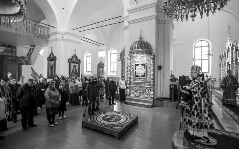 Архиерейское служение в понедельник Страстной седмицы