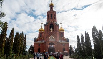 Кафедральному собору Губкина исполнилось 25 лет