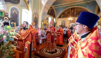 «Мы с вами – счастливые люди». Митрополит Иоанн посетил Старый Оскол