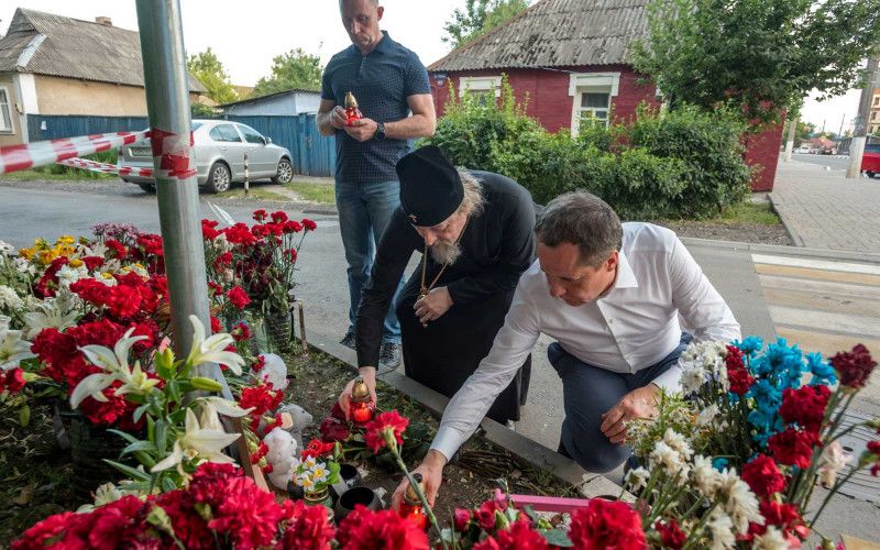 Митрополит Иоанн и Вячеслав Гладков посетили место трагедии