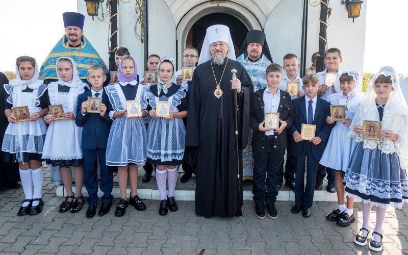В Холковском монастыре молитвенно отметили день рождения митрополита Иоанна