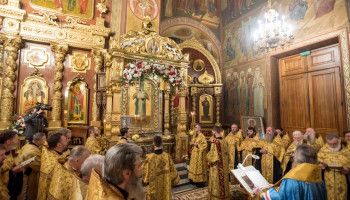 «Не лиши и нас твоей помощи и защиты, святитель Христов и чудотворец Иоасаф...»