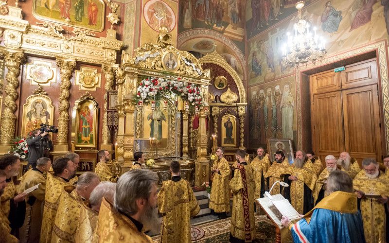 «Не лиши и нас твоей помощи и защиты, святитель Христов и чудотворец Иоасаф...»