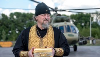 Митрополит Иоанн: Военные вертолеты могут перевозить не только оружие, но и святыни