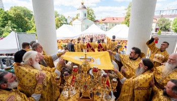 10 лет со дня возрождения отметила Белгородская митрополия