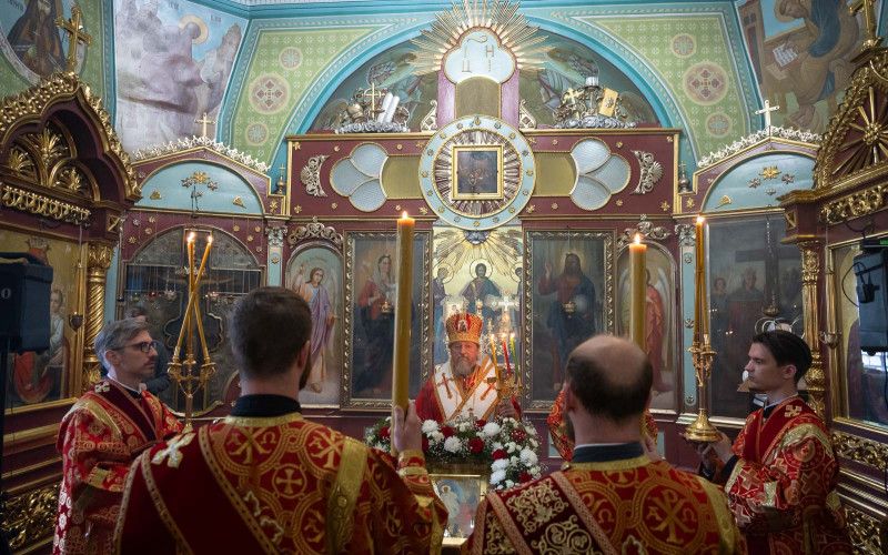 Архиерейское служение в Неделю 4-ю по Пасхе