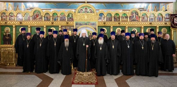 Собрание благочинных Губкинской епархии: кадровые решения, помощь жителям приграничья и церковные проекты