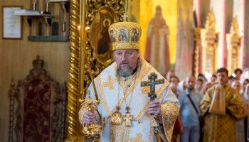 «Cвятая равноапостольная княгине Ольго, яко заря утренняя в земли нашей возсиявшая…»