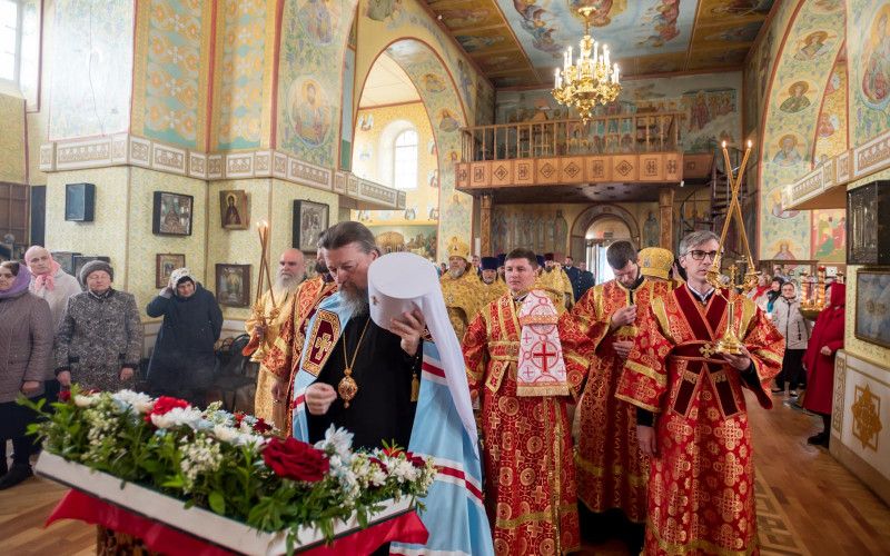 Архиерейское служение в день преполовения Пятидесятницы