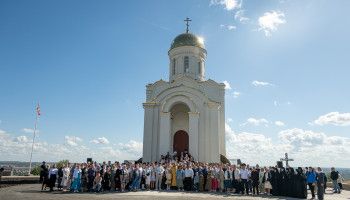 На Белой горе освятили храм-памятник Всемилостивого Спаса