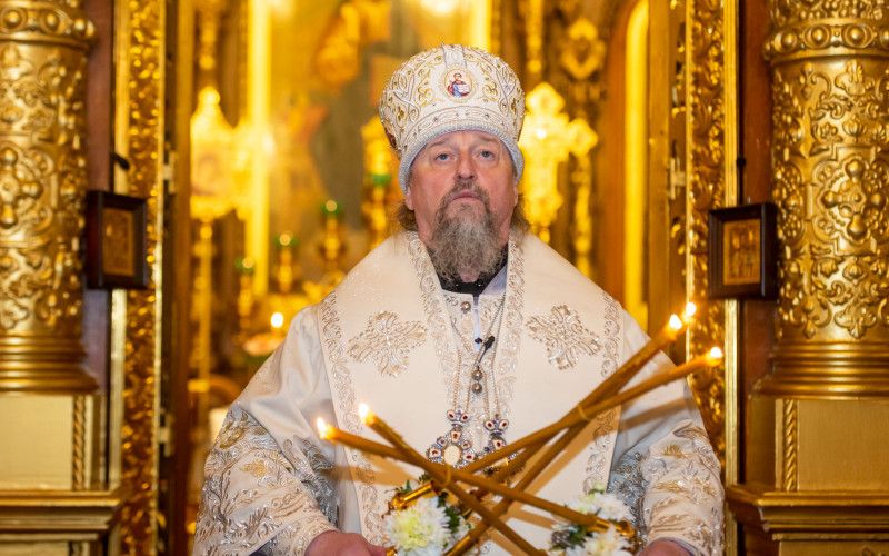 Митрополит Иоанн поздравляет верующих с праздником Богоявления, Крещения Господа и Спаса нашего Иисуса Христа