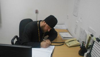 Клирик Успенского Собора Андрей Куц посетил изолятор временного содержания