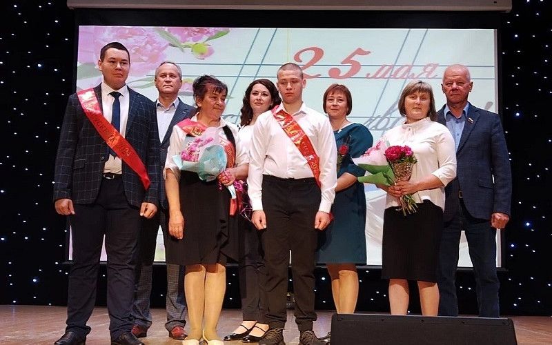 В новооскольских школах прозвенел последний звонок