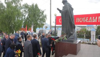 В Обуховке почтили память героев Великой Отечественной войны