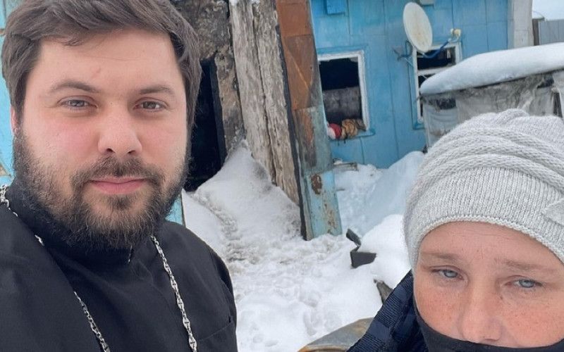 Белгородский священник собрал в Instagram 1,1 млн рублей на новый дом для погорельцев