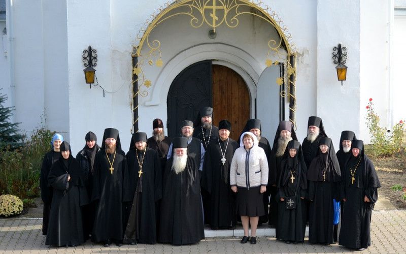 В Холковском монастыре обсудили, как древние монашеские традиции помогают современному человеку