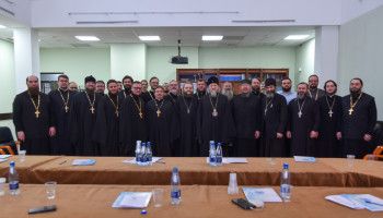 Под председательством митрополита Белгородского Иоанна в Москве прошли круглые столы о миссии в отдалённых епархиях и интернет-пространстве