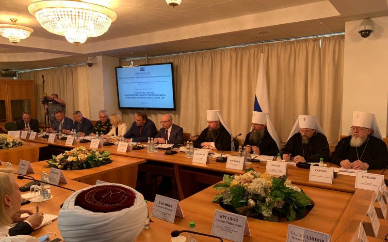 Участники Парламентских встреч обсудили вопросы сотрудничества государства и Церкви