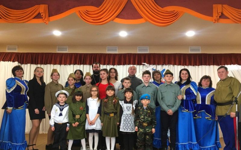 В Лозновском Доме культуры прошёл концерт, посвященный дню защитника Отечества