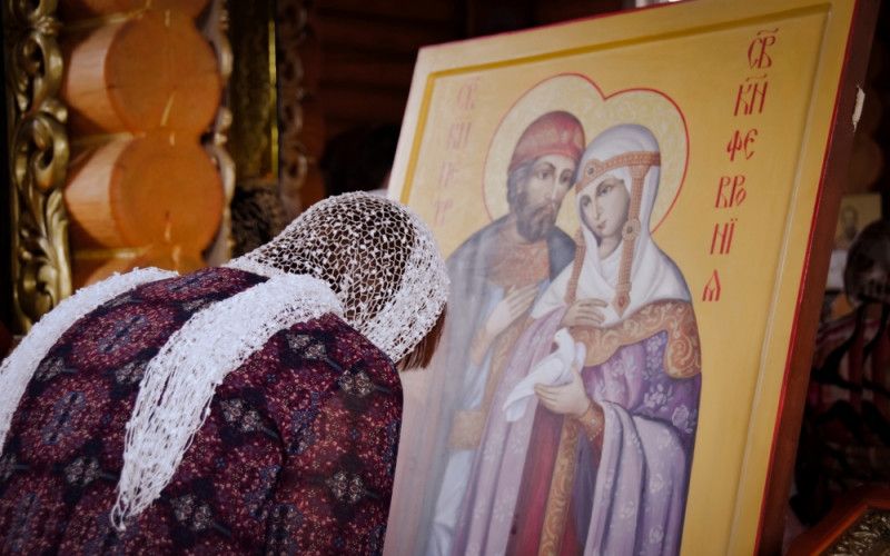 Путешествие любви. Икона святых Петра и Февронии объединила сельские приходы