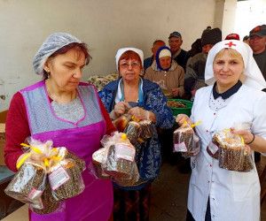 В Марфо-Мариинском сестричестве милосердия прошло праздничное кормление бездомных
