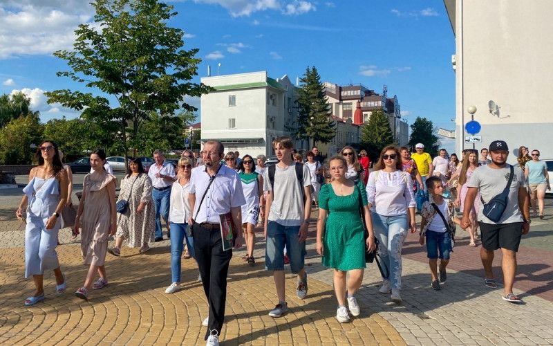 От музея – к музею