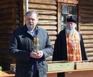 Благодатный огонь привезен в Новооскольскую исправительную колонию